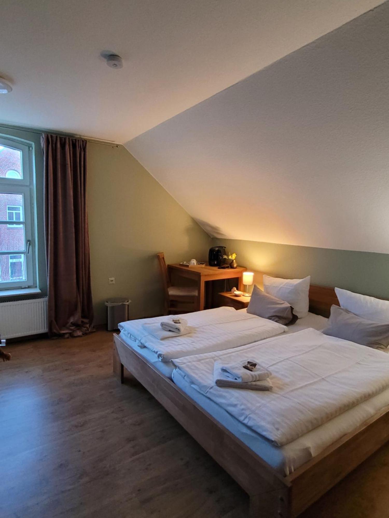 Garni Kastanjehoff Hotel Timmel